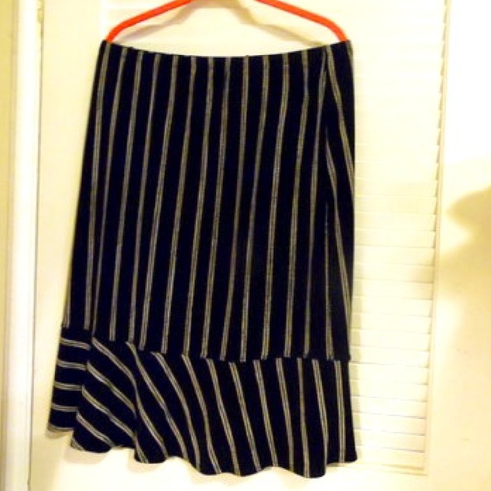 Citiknits Black Pinstripe Flounce Skirt Size Large